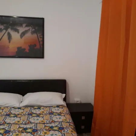 Πανσιόν Venice Vacation 2*