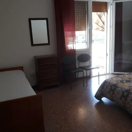 Πανσιόν Venice Vacation 2*